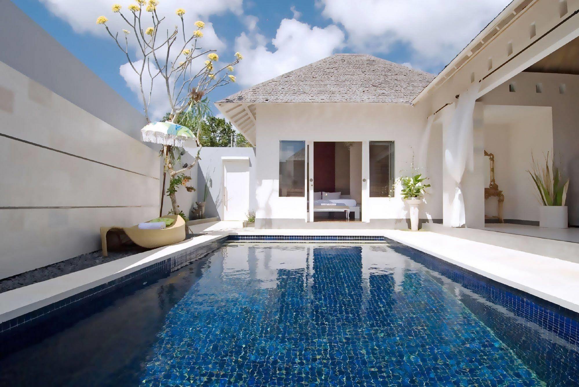 Kamuela Villas Seminyak Экстерьер фото