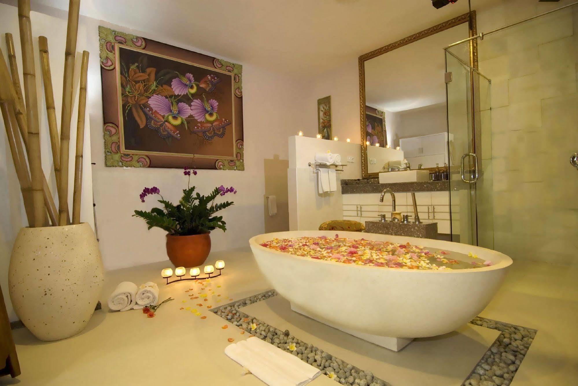 Kamuela Villas Seminyak Экстерьер фото