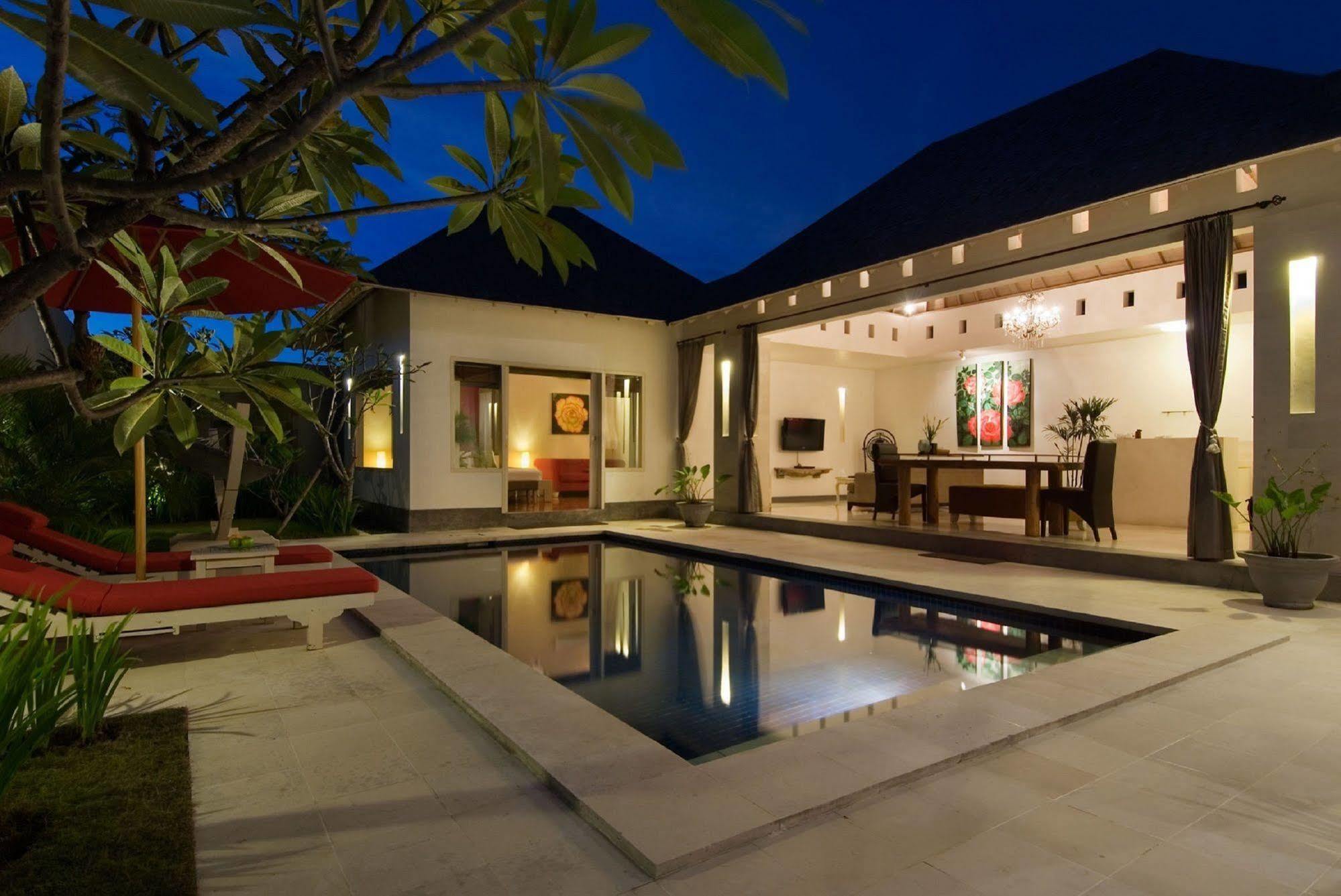Kamuela Villas Seminyak Экстерьер фото